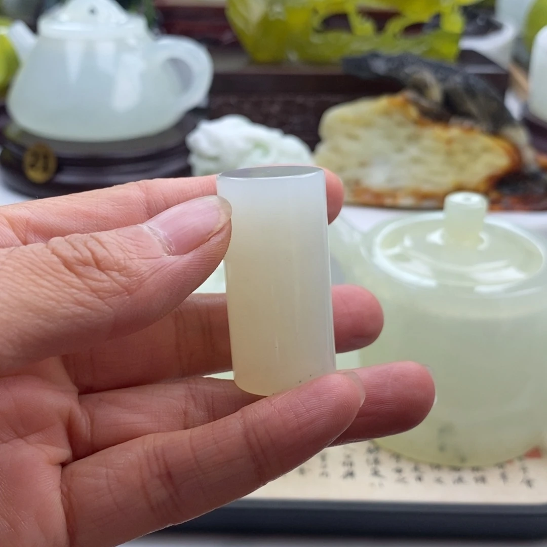 岫玉未镶嵌四大名玉章料盖置