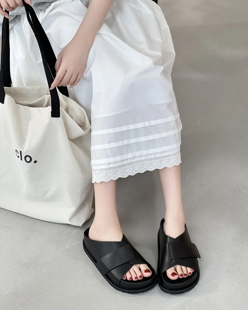 S100-17-DA羊皮欧货小众设计师高级感、复古、时尚凉拖