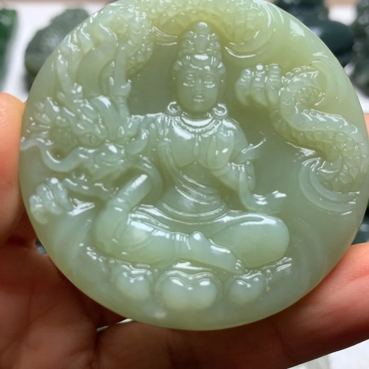 和田玉未镶嵌颈饰