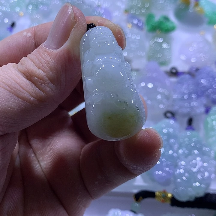 翡翠未镶嵌颈饰天然翡翠A货吊坠