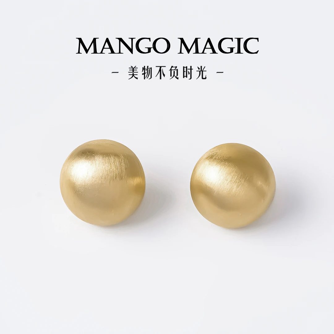 mango magic 铜合金耳饰 法式优雅简约金色圆形拉丝豆豆耳钉 9844