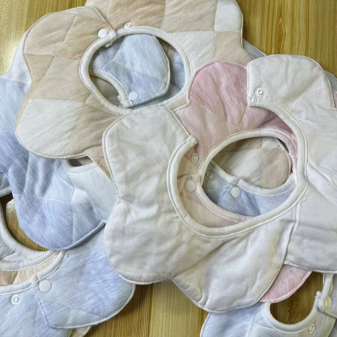 发5条宝宝口水巾空气棉围嘴八角围嘴