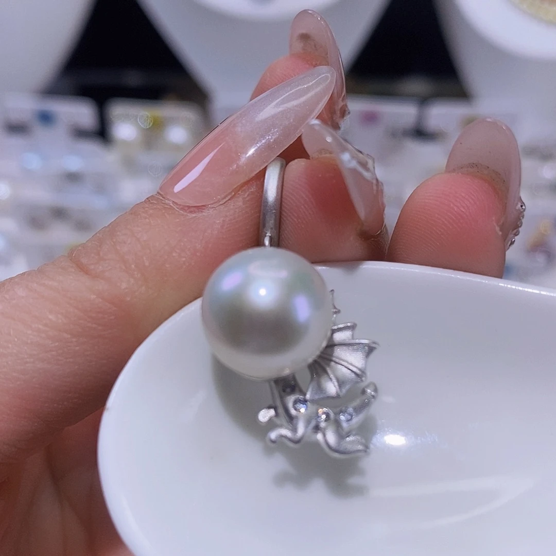 淡水珍珠颈饰合金