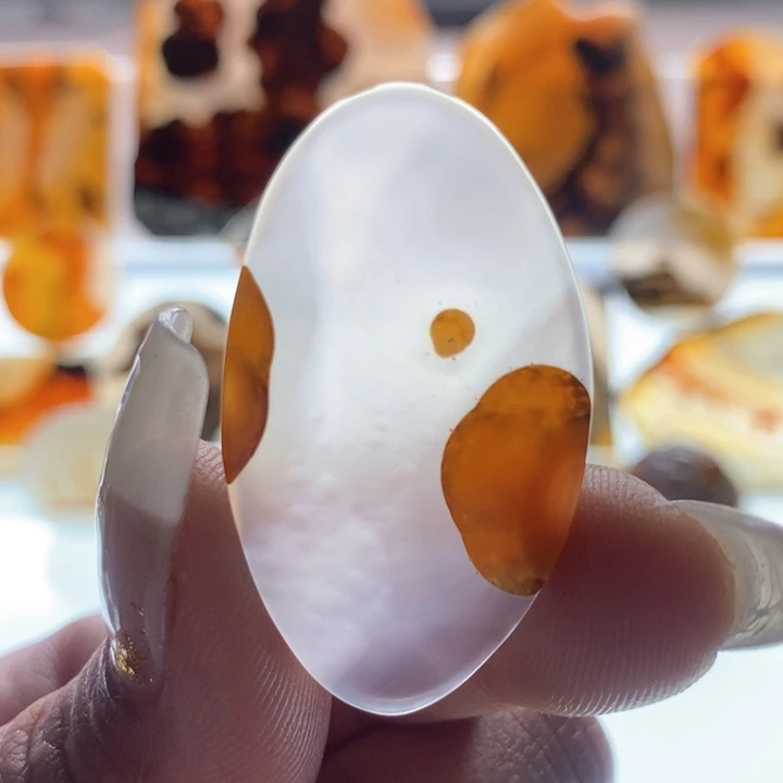 玛瑙/玉髓颈饰未镶嵌