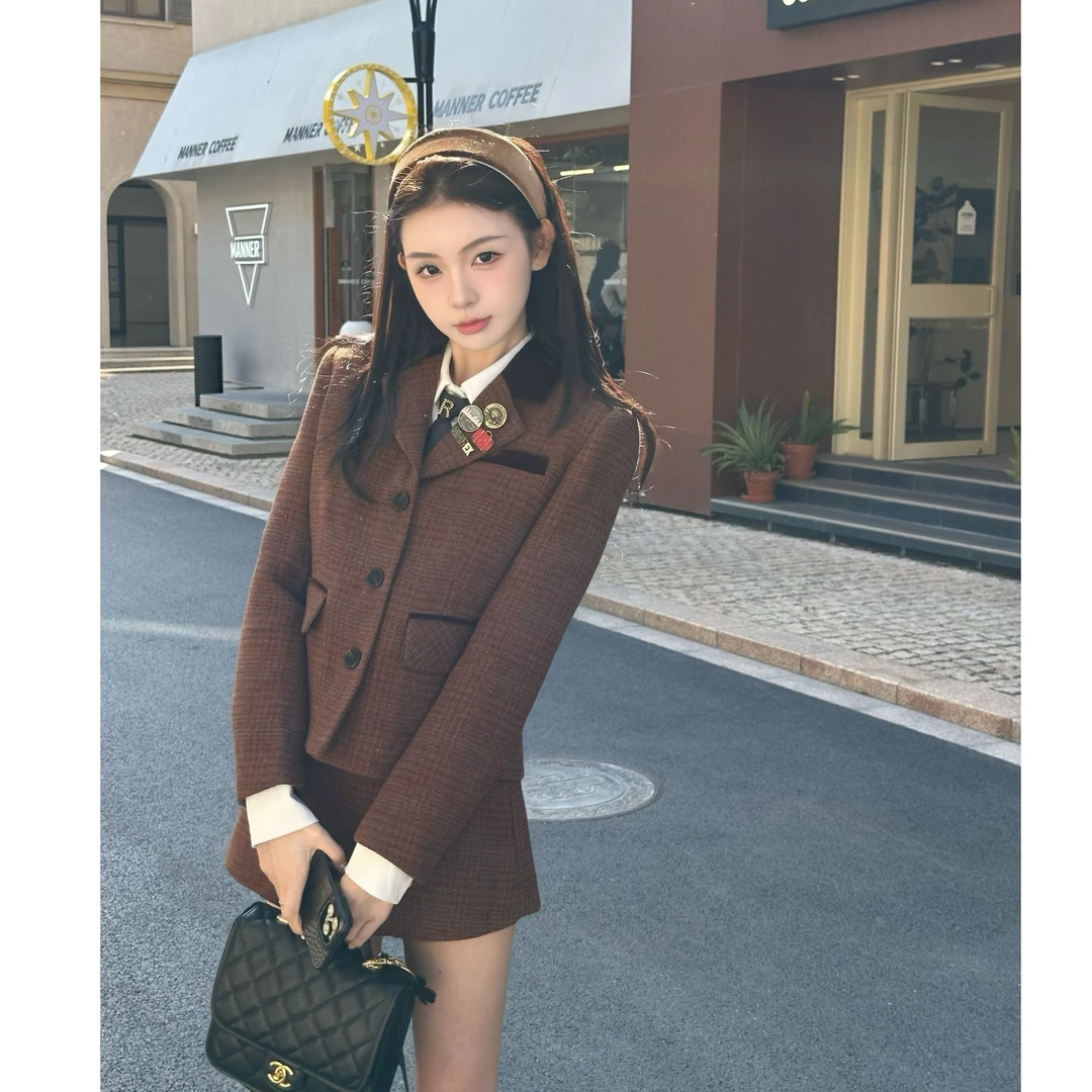 【咖格少女】冬季高级感英伦时尚西装领厚款正肩显瘦女套装