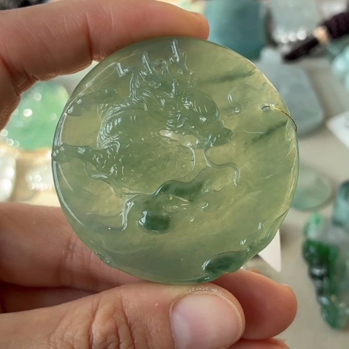 翡翠未镶嵌颈饰天然翡翠