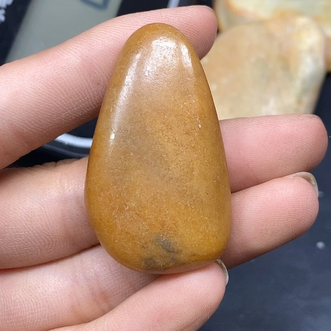 和田玉（糖玉）未镶嵌挂件