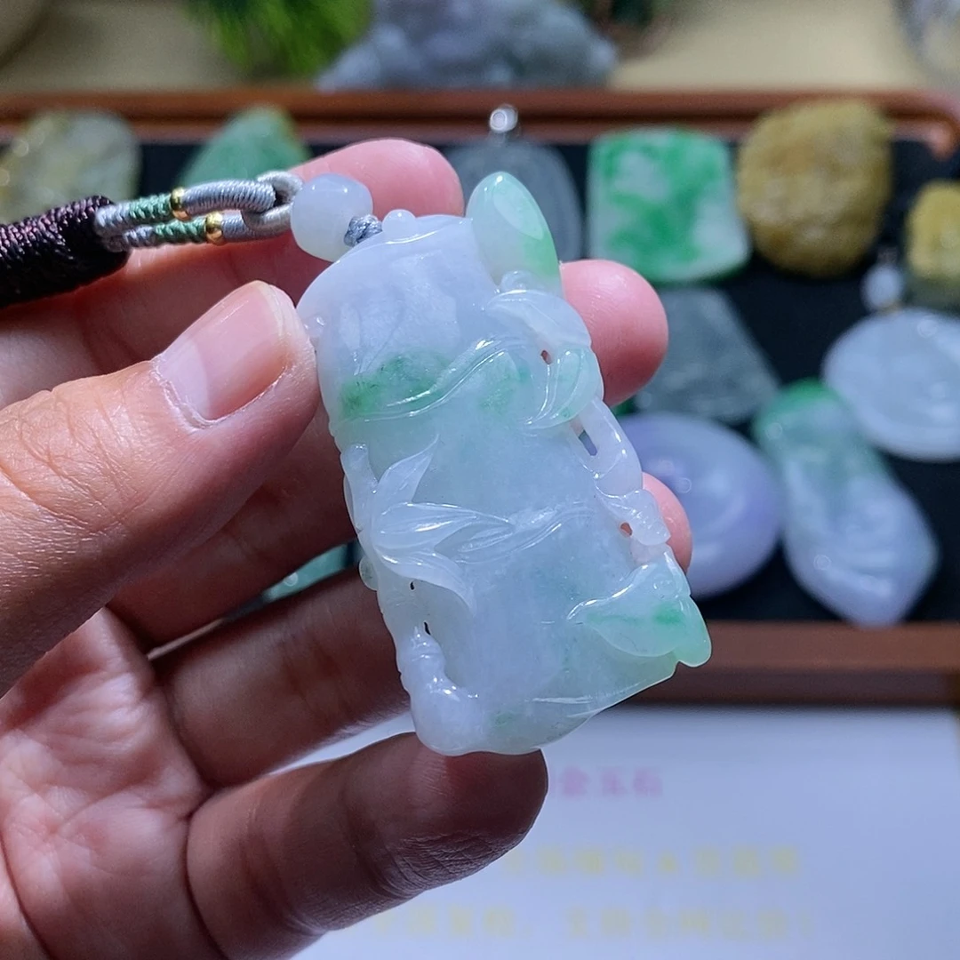 【闪购商品】翡翠颈饰未镶嵌竹节