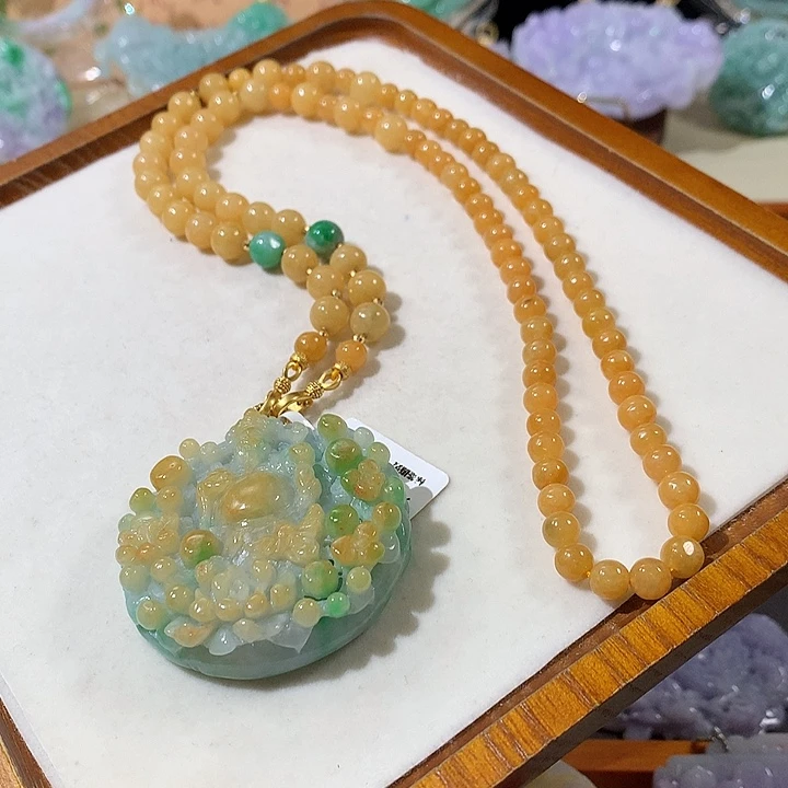 翡翠未镶嵌颈饰翡翠吊坠