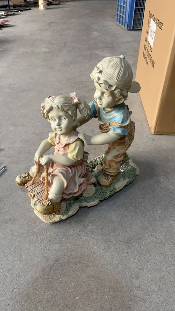 瓷创意树脂拉车男孩女孩摆件