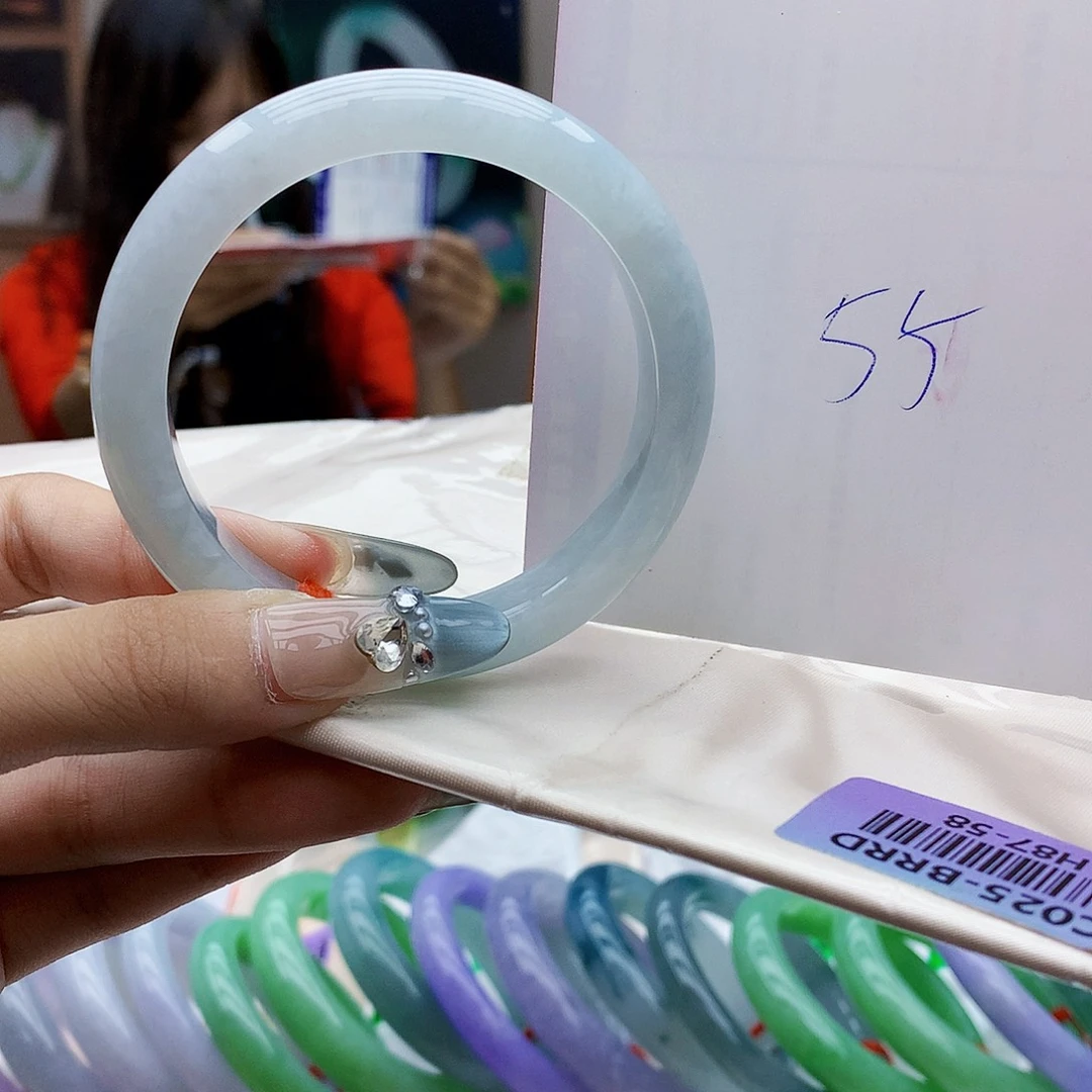 翡翠手镯未镶嵌f