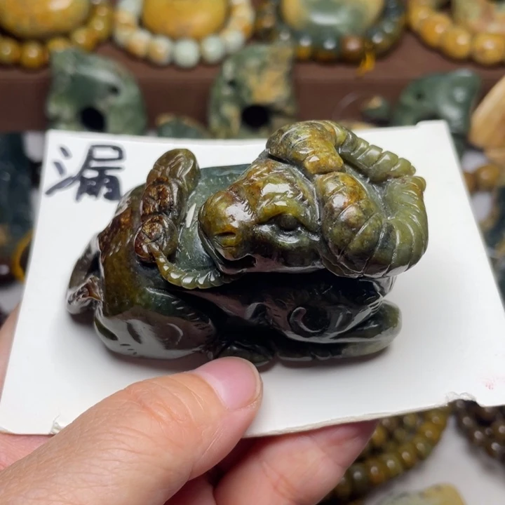 岫岩河磨玉（透闪石质玉）未镶嵌颈饰