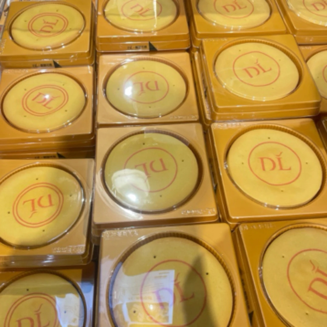 许昌超市代购自营红豆蛋黄芋泥麻薯味大月饼