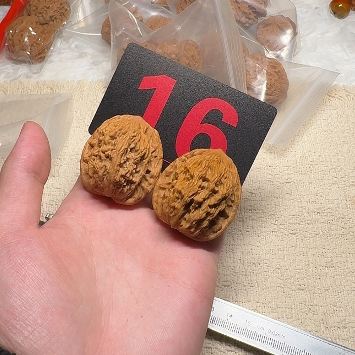 文玩麻核桃16号虎头