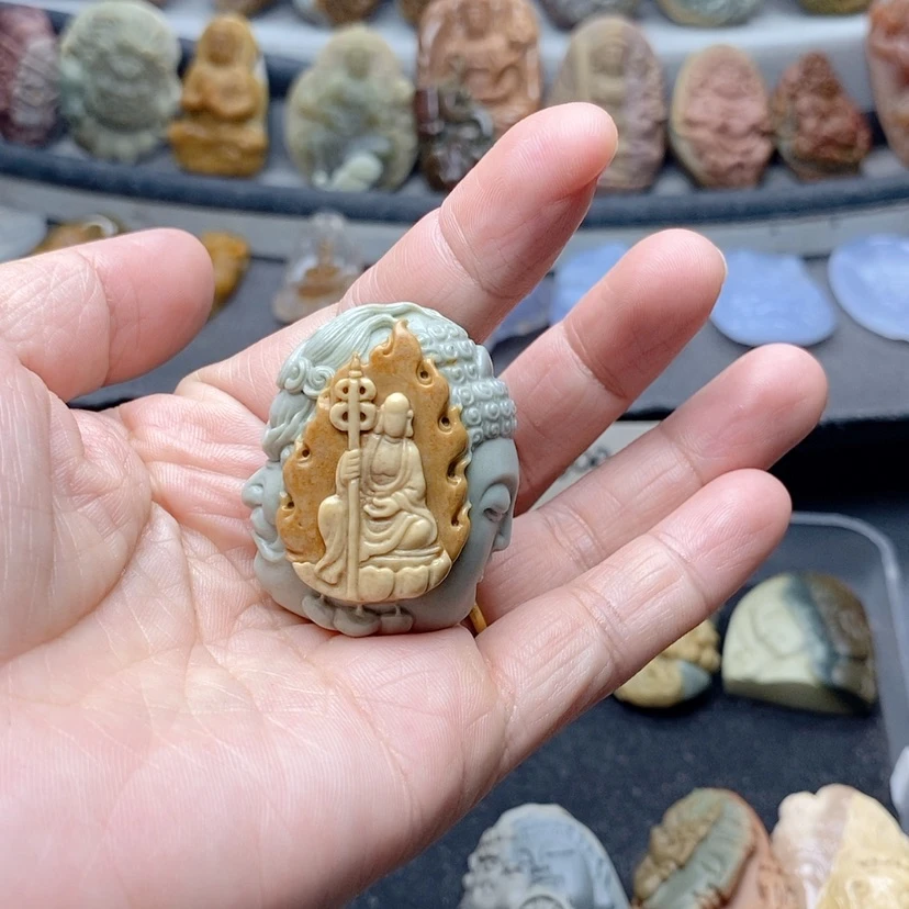 【闪购商品】定制石英质玉吊坠未镶嵌