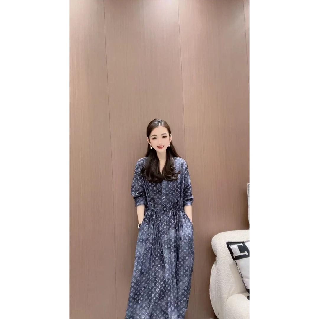 【抽绳四叶草】CHUN家气质轻奢时尚夏季设计师桑蚕丝连衣裙