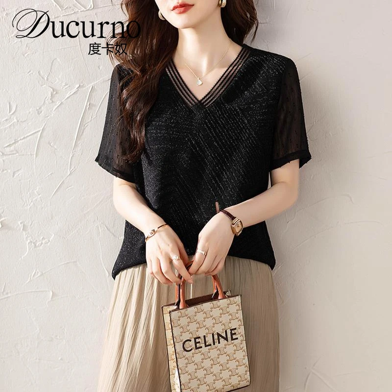 轻奢短袖t恤女装夏季2025新款时尚洋气宽松黑色上衣v领小衫潮流显