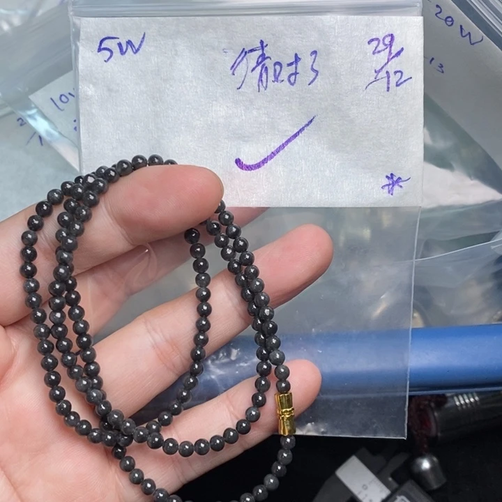 猜***你定制翡翠未镶嵌珠子