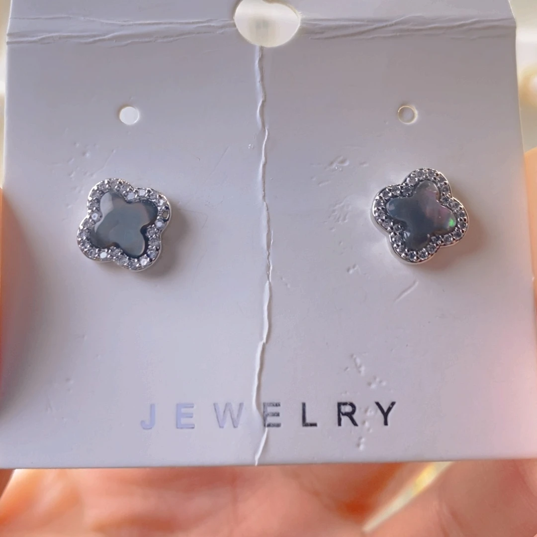 淡水珍珠耳饰未镶嵌