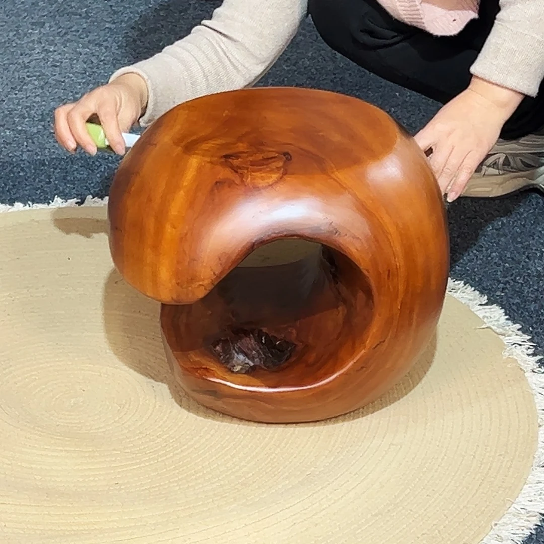 23 号香樟木尺寸：35-33-28cm