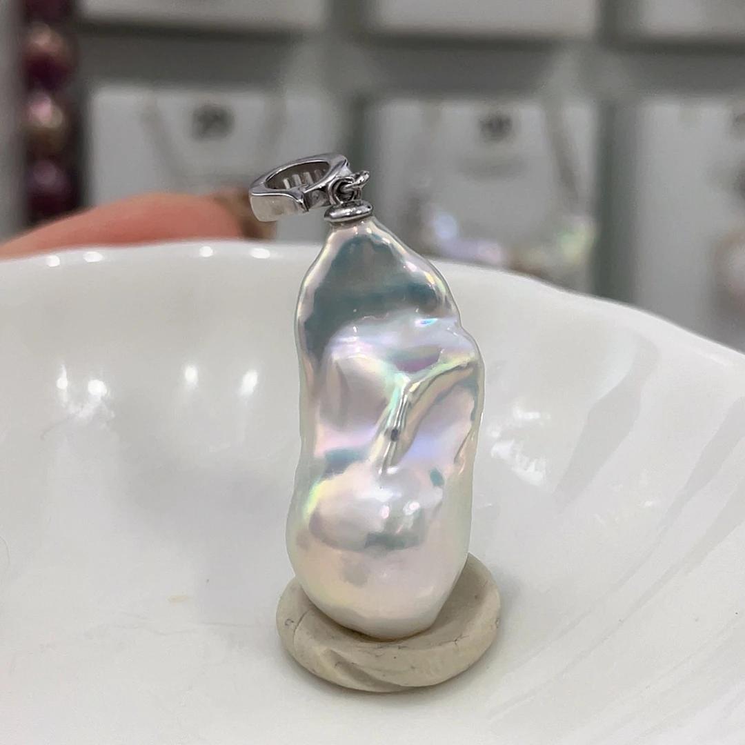 j***y淡水珍珠颈饰未镶嵌