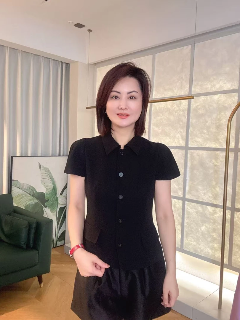 NIKOAGE 轻奢高级感法式复古泡泡袖显瘦气质外套25062101