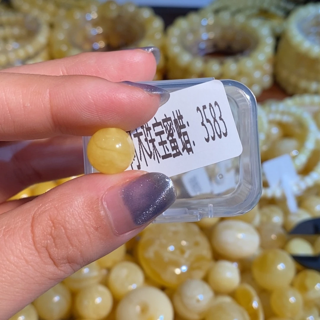 琥珀未镶嵌珠宝奇石3583