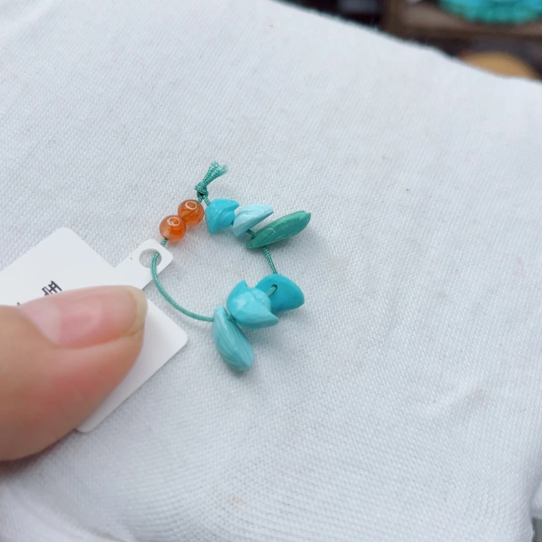 南红玛瑙未镶嵌珠宝奇石