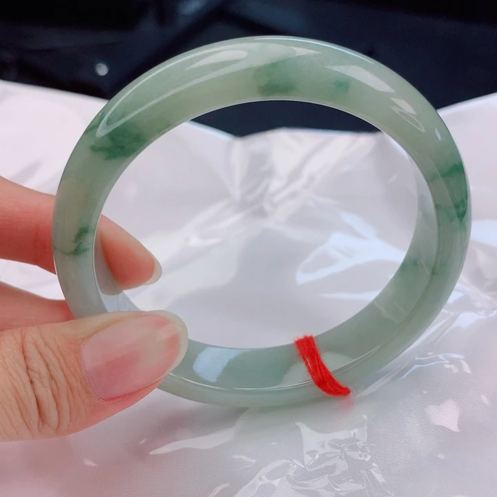翡翠未镶嵌手镯59圈