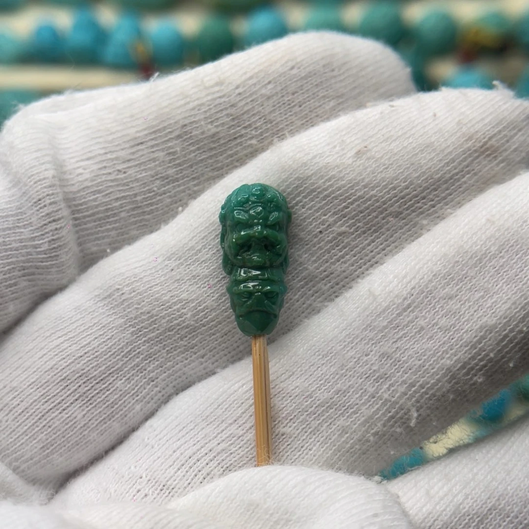 绿松石未镶嵌颈饰卡8-17-7