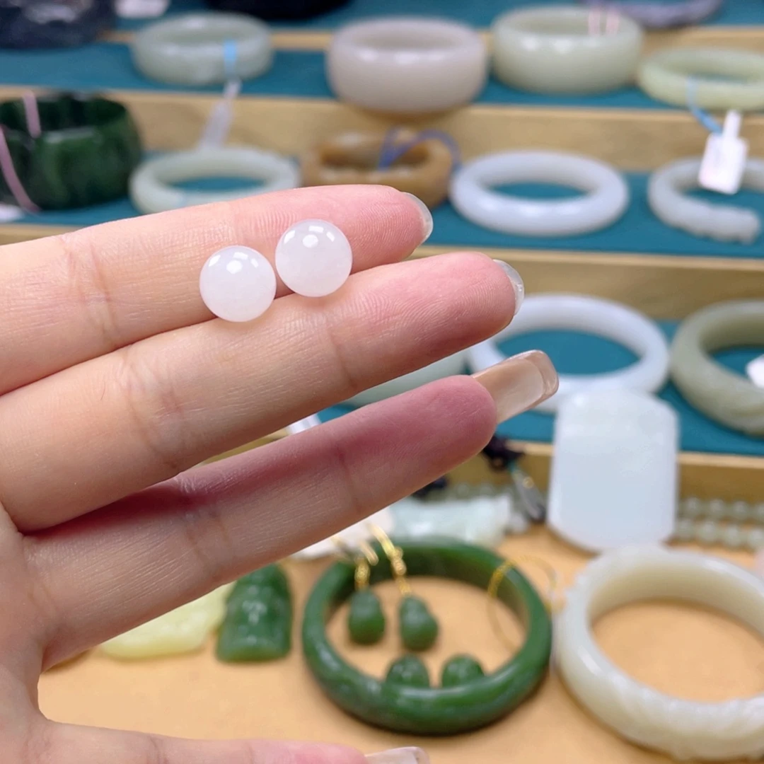 和田玉银S925镶嵌耳饰