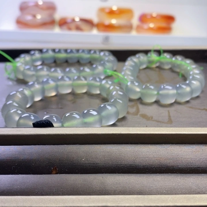 玛瑙/玉髓手链未镶嵌M****H