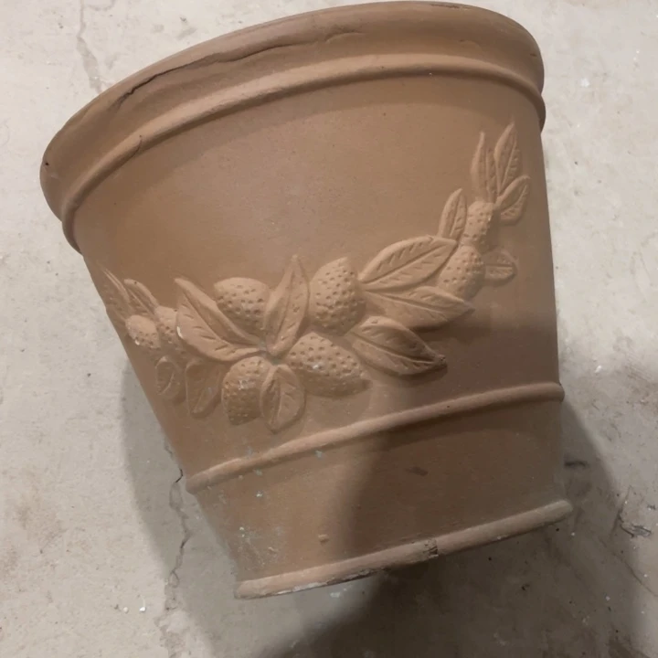 紫砂花盆口径31高度25一只瑕疵