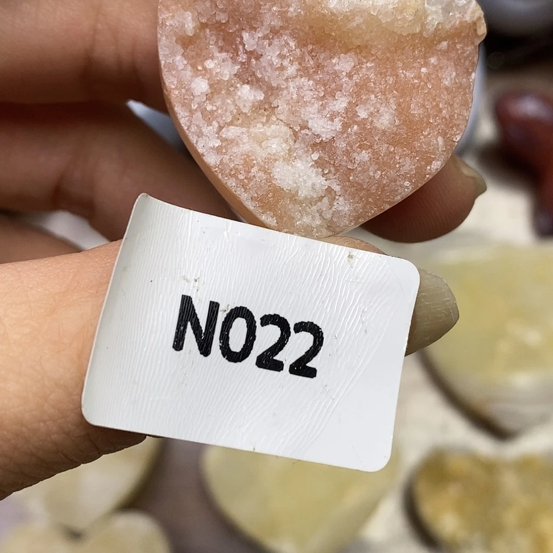 青***生玛瑙/玉髓未镶嵌珠宝奇石