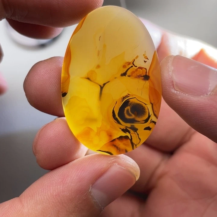 玛瑙/玉髓颈饰未镶嵌穿**空