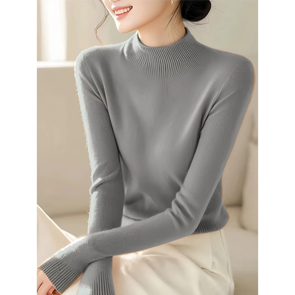 高级浅灰半高领打底衫针织女2024新款冬季流行风格多巴胺上衣