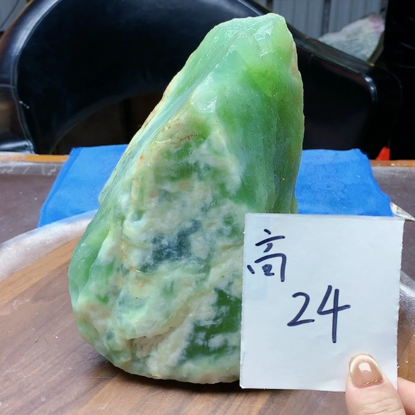 【闪购商品】未镶嵌蛇纹石玉原石