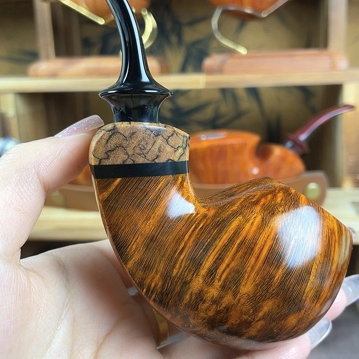 自由式河豚斗。