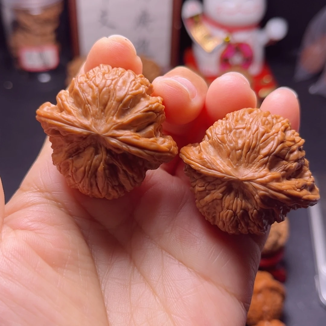 文玩核桃吊坠山地球磨盘