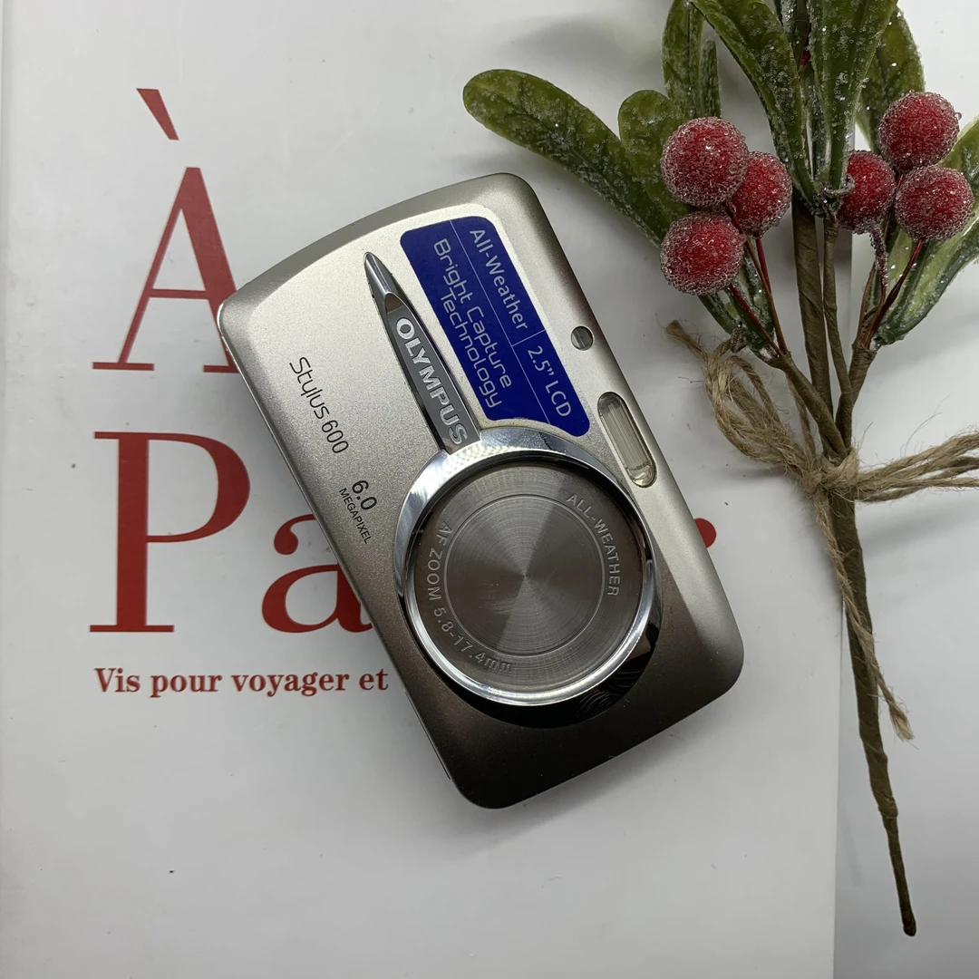 95新 Olympus/奥林巴斯 600 600万像素 3倍光学变焦（no退no换）