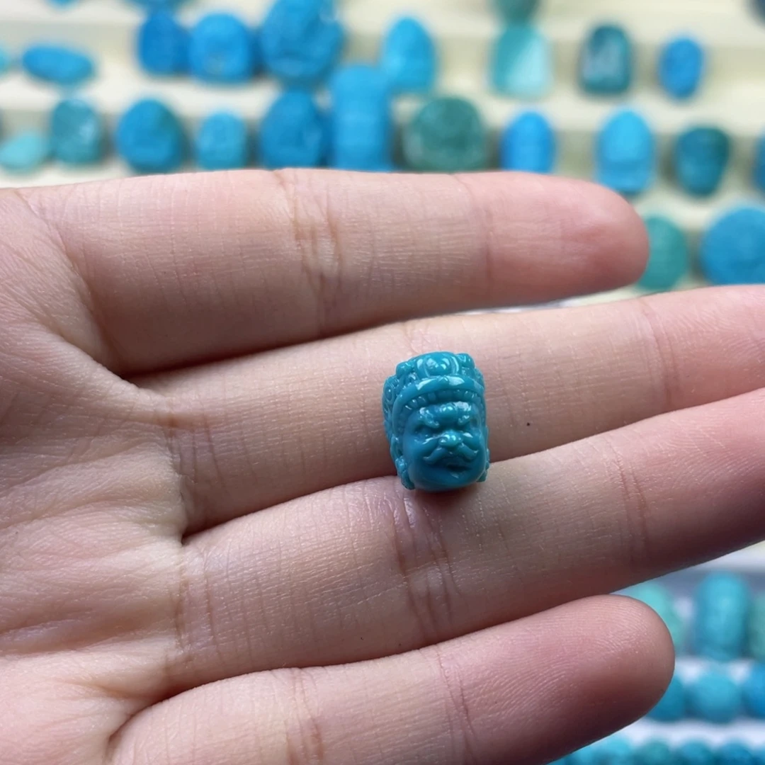 绿松石未镶嵌天然原矿绿松石雕件