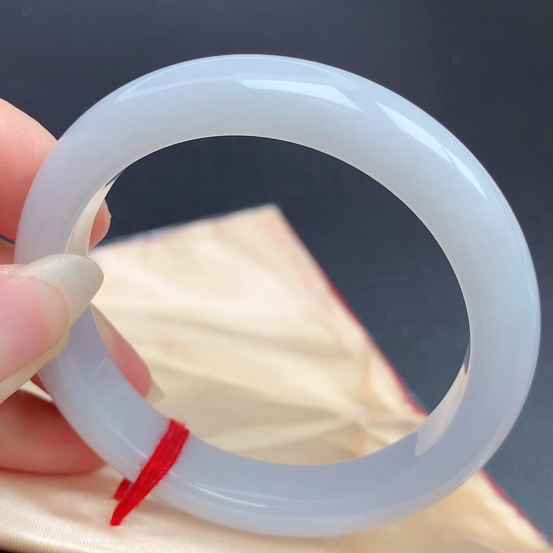 翡翠手镯未镶嵌53.5圈口