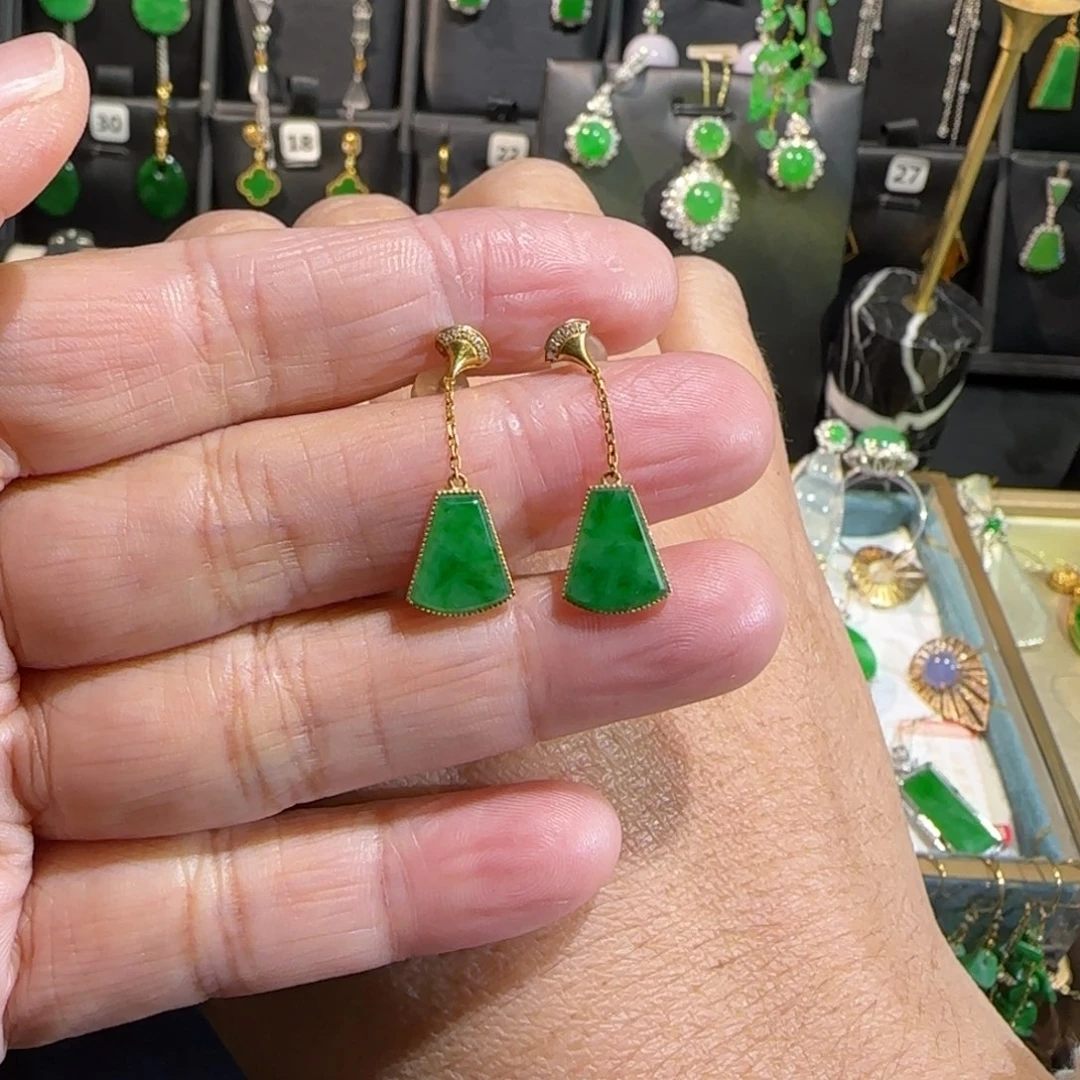 翡翠18K金镶嵌颈饰耳钉