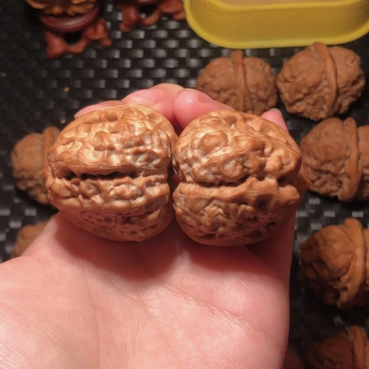 文玩核桃把件40✖️45高桩四开48克