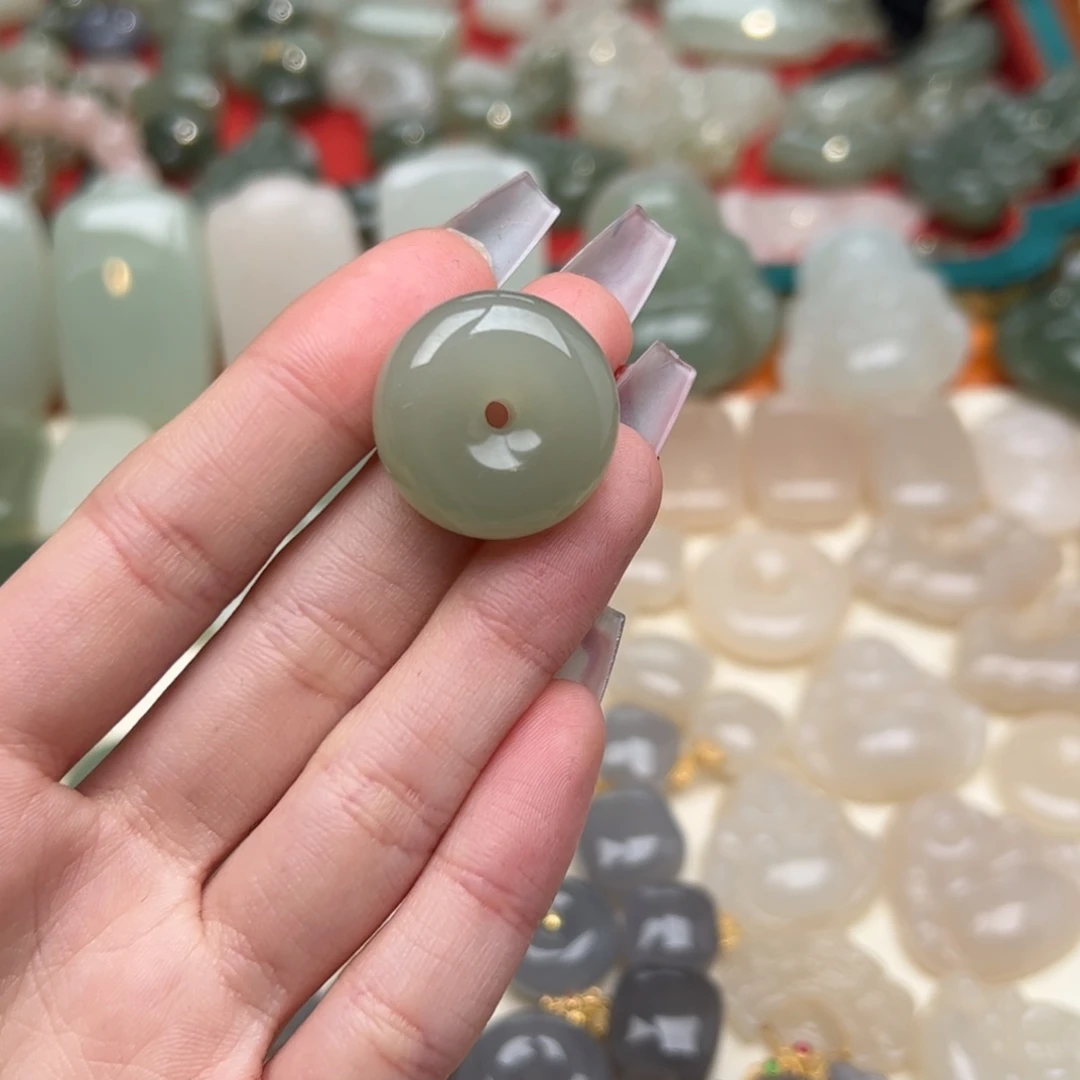 和田玉耳坠未镶嵌且****容