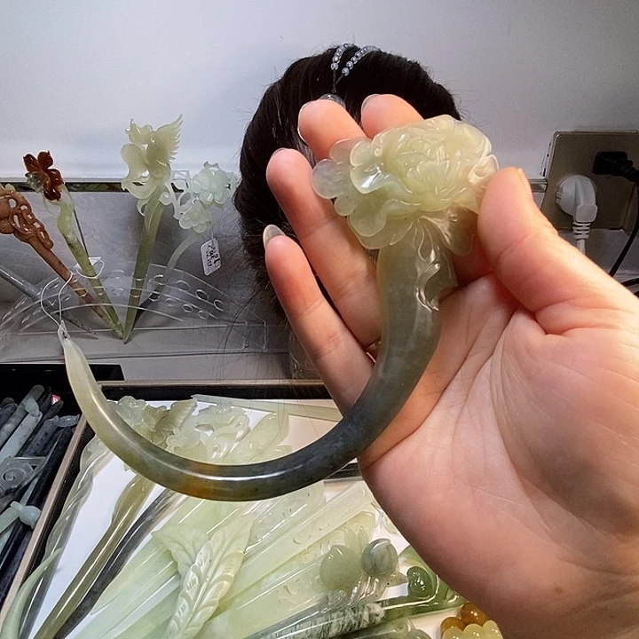 只****未镶嵌岫玉发饰玄月
