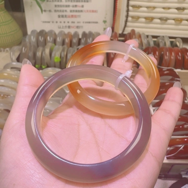 玛瑙/玉髓手镯未镶嵌