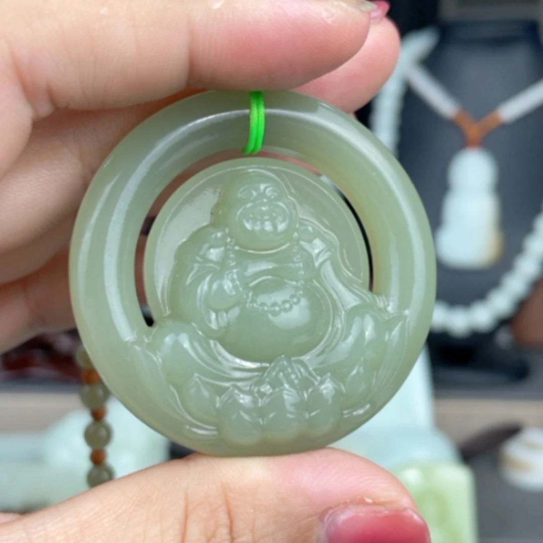 【闪购商品】颈饰未镶嵌和田玉
