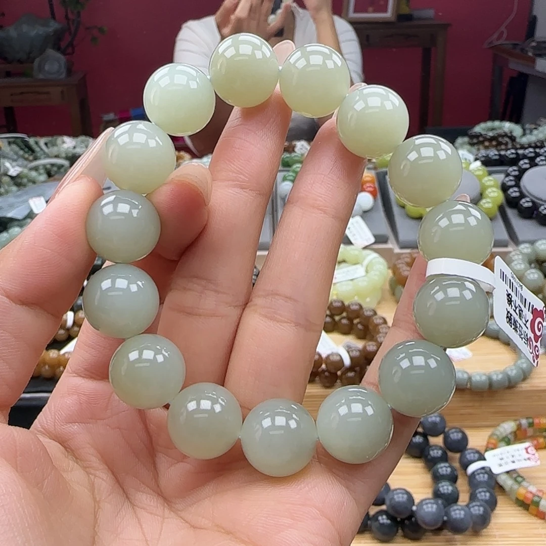 和田玉未镶嵌手串