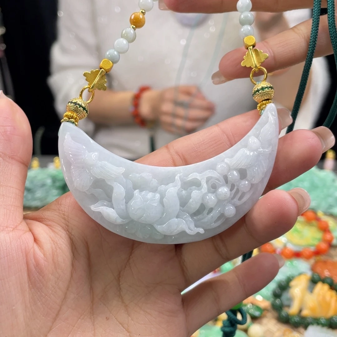 翡翠颈饰未镶嵌代编织